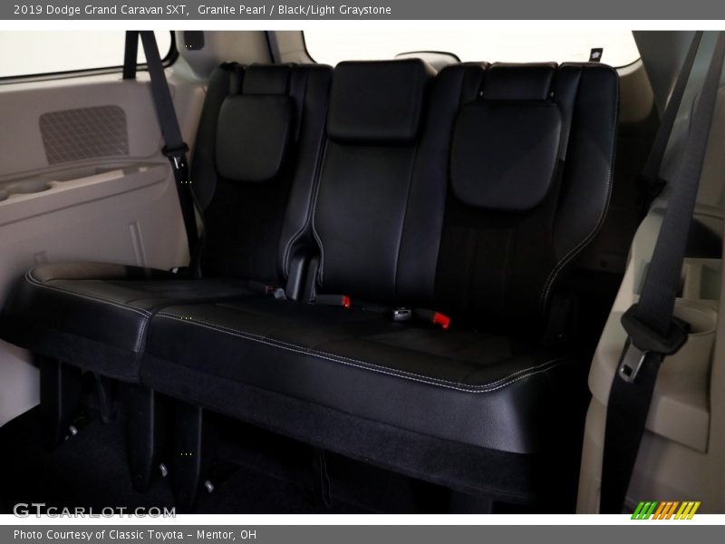 Granite Pearl / Black/Light Graystone 2019 Dodge Grand Caravan SXT