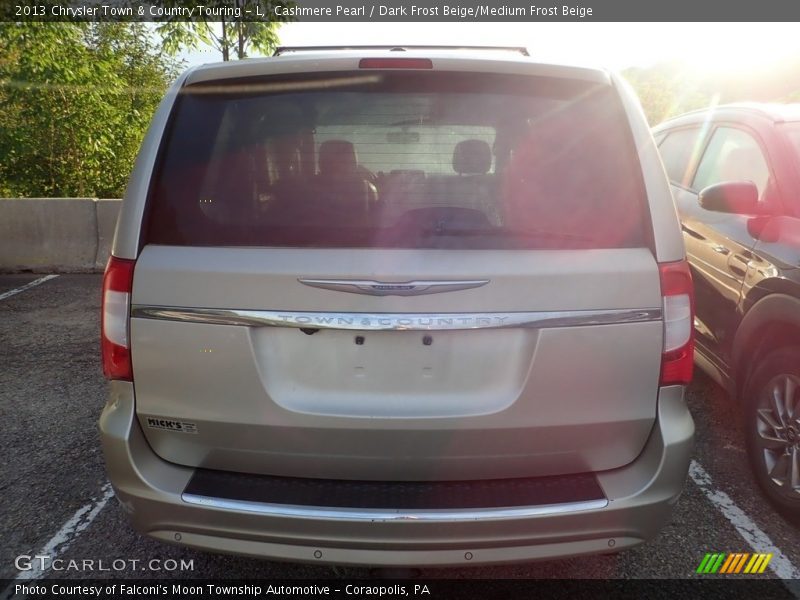 Cashmere Pearl / Dark Frost Beige/Medium Frost Beige 2013 Chrysler Town & Country Touring - L
