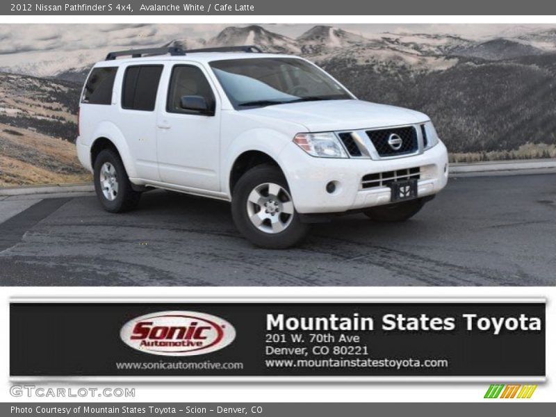 Avalanche White / Cafe Latte 2012 Nissan Pathfinder S 4x4