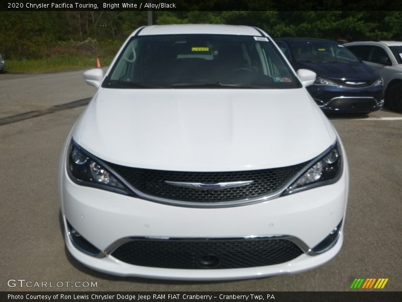 Bright White / Alloy/Black 2020 Chrysler Pacifica Touring