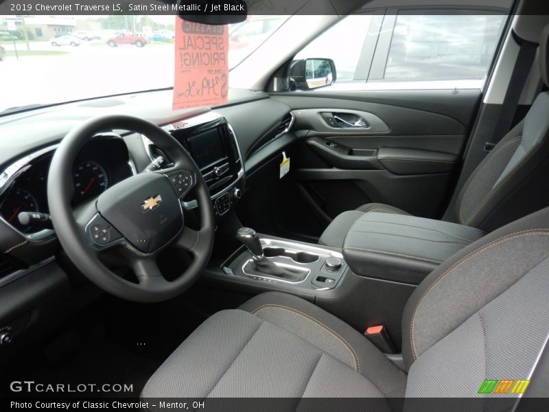 Satin Steel Metallic / Jet Black 2019 Chevrolet Traverse LS