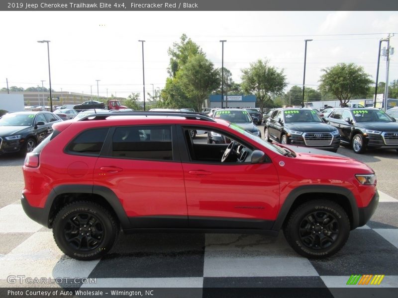 Firecracker Red / Black 2019 Jeep Cherokee Trailhawk Elite 4x4