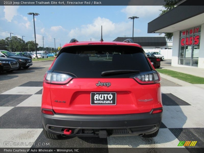 Firecracker Red / Black 2019 Jeep Cherokee Trailhawk Elite 4x4