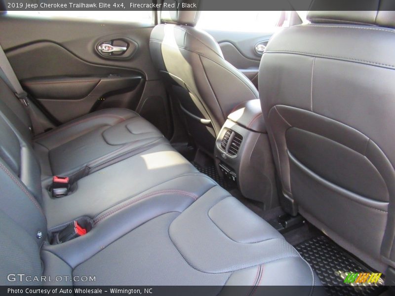 Firecracker Red / Black 2019 Jeep Cherokee Trailhawk Elite 4x4