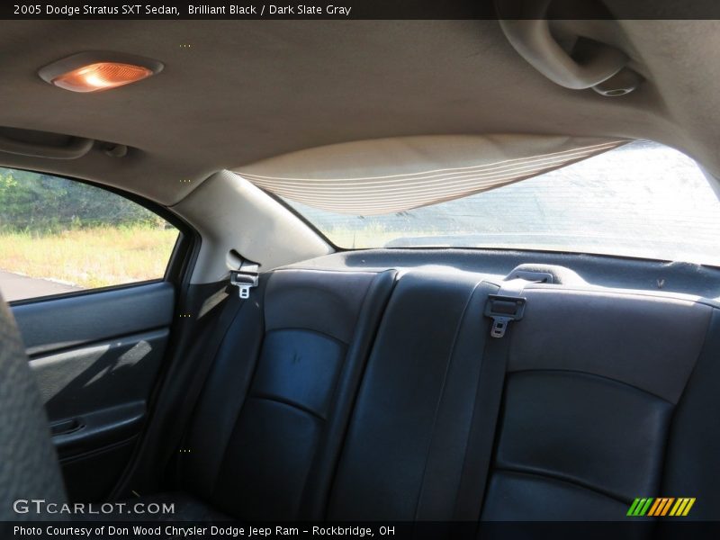 Brilliant Black / Dark Slate Gray 2005 Dodge Stratus SXT Sedan