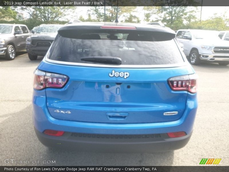 Laser Blue Pearl / Black 2019 Jeep Compass Latitude 4x4