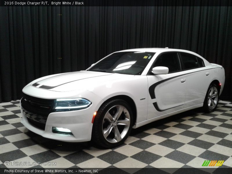 Bright White / Black 2016 Dodge Charger R/T