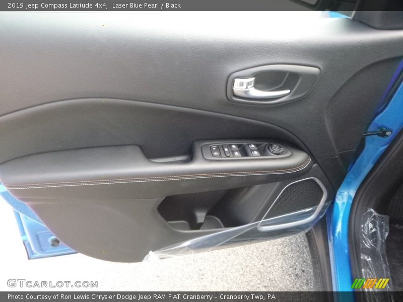 Laser Blue Pearl / Black 2019 Jeep Compass Latitude 4x4