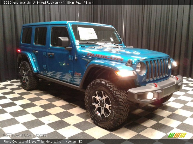 Front 3/4 View of 2020 Wrangler Unlimited Rubicon 4x4