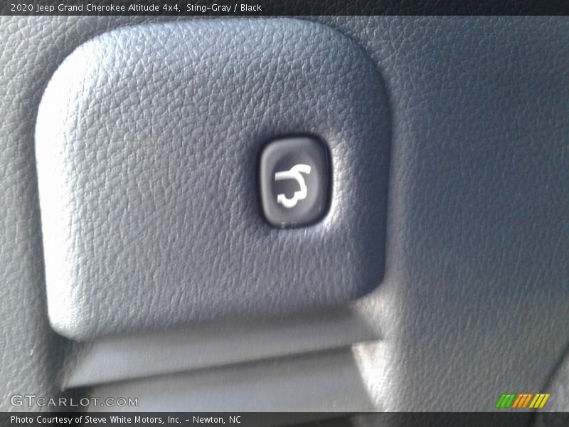 Sting-Gray / Black 2020 Jeep Grand Cherokee Altitude 4x4