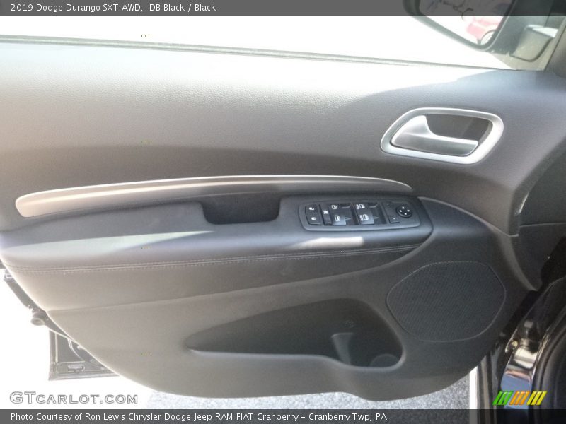 DB Black / Black 2019 Dodge Durango SXT AWD