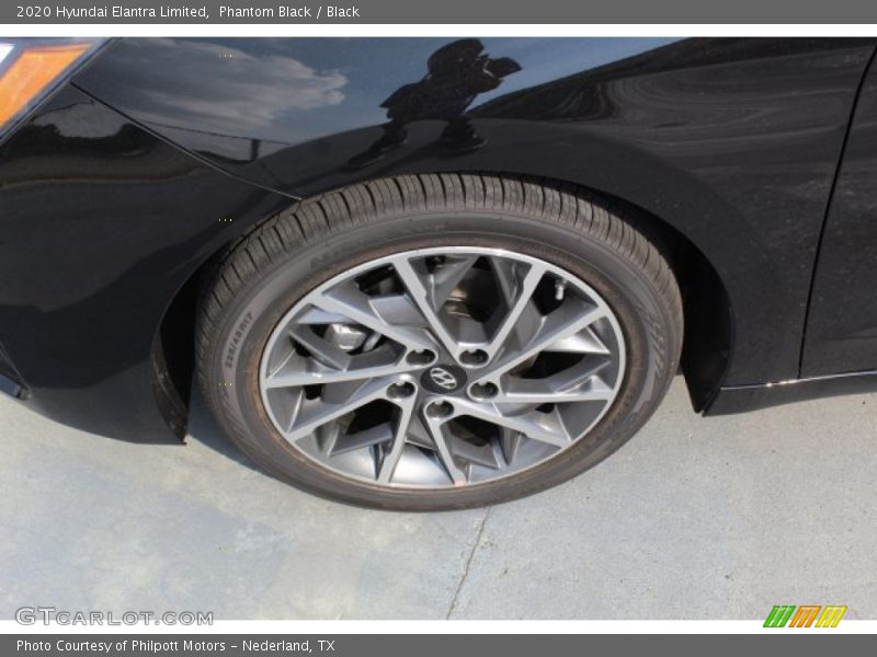 Phantom Black / Black 2020 Hyundai Elantra Limited