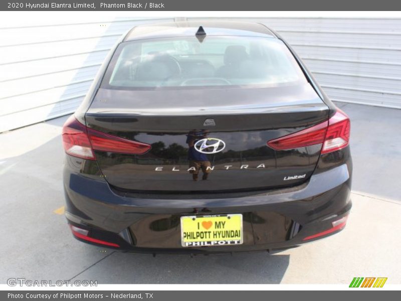 Phantom Black / Black 2020 Hyundai Elantra Limited