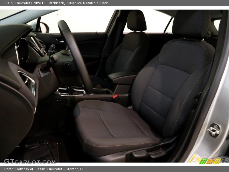 Silver Ice Metallic / Black 2019 Chevrolet Cruze LS Hatchback