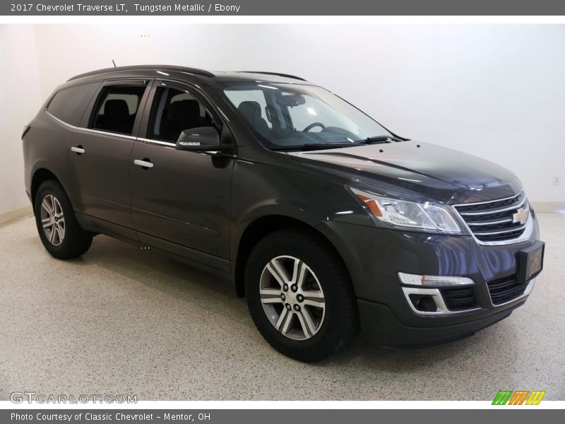 Tungsten Metallic / Ebony 2017 Chevrolet Traverse LT