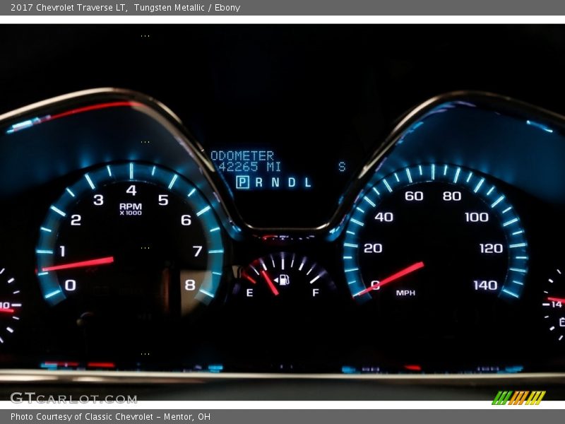 Tungsten Metallic / Ebony 2017 Chevrolet Traverse LT