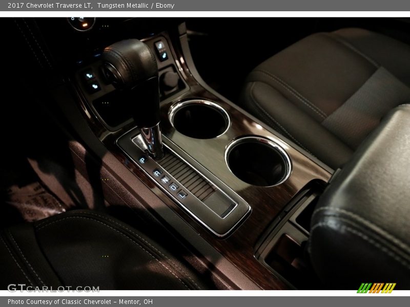 Tungsten Metallic / Ebony 2017 Chevrolet Traverse LT