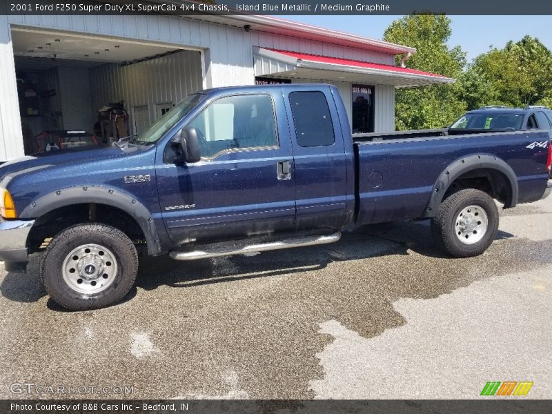 Island Blue Metallic / Medium Graphite 2001 Ford F250 Super Duty XL SuperCab 4x4 Chassis