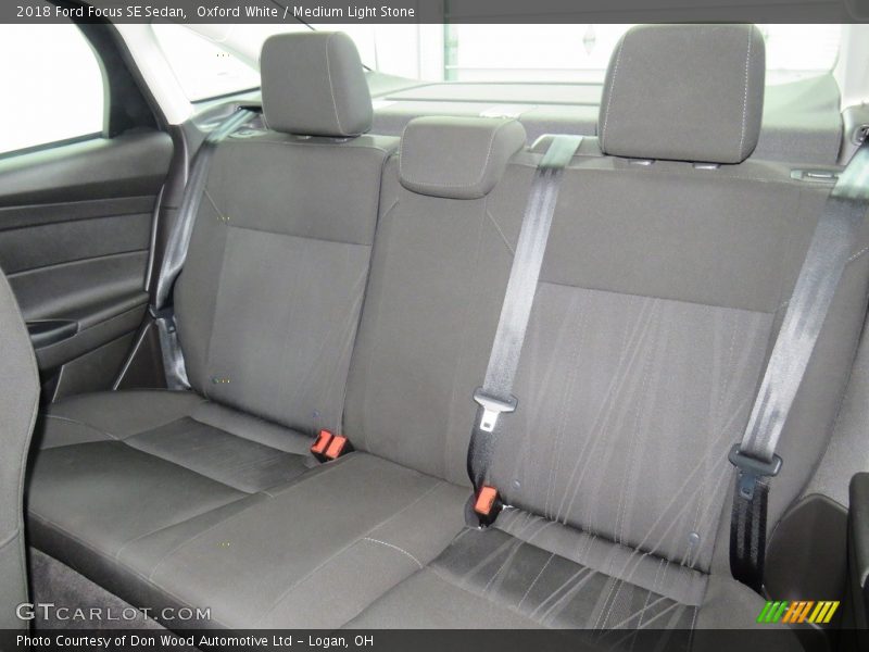 Oxford White / Medium Light Stone 2018 Ford Focus SE Sedan