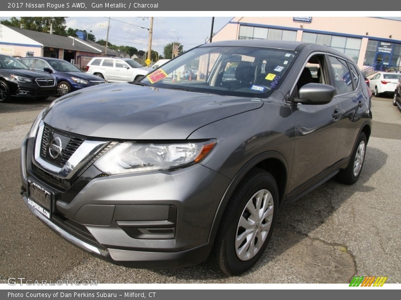 Gun Metallic / Charcoal 2017 Nissan Rogue S AWD