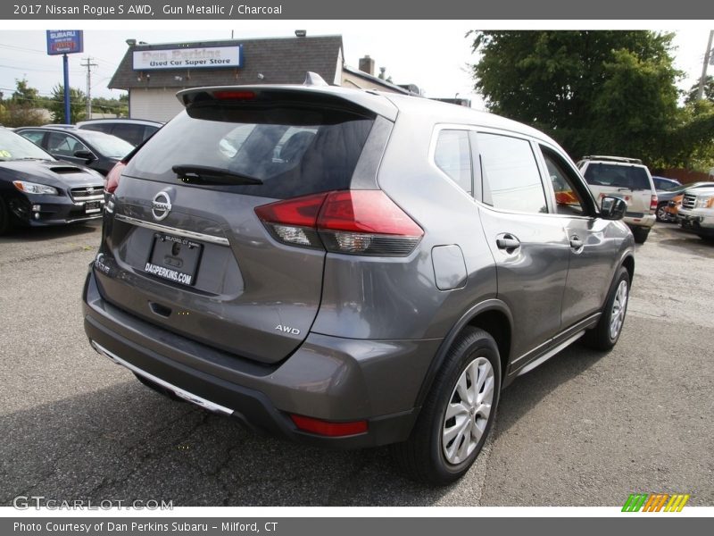Gun Metallic / Charcoal 2017 Nissan Rogue S AWD