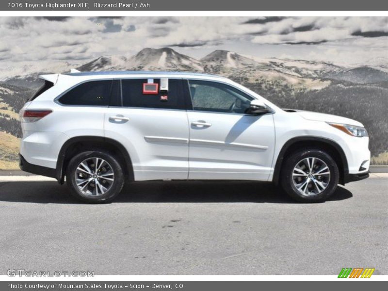 Blizzard Pearl / Ash 2016 Toyota Highlander XLE