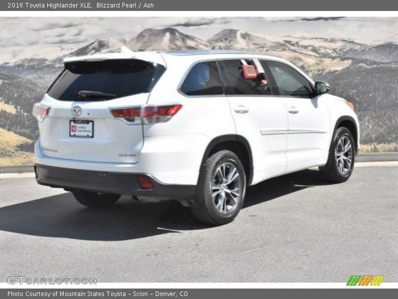 Blizzard Pearl / Ash 2016 Toyota Highlander XLE