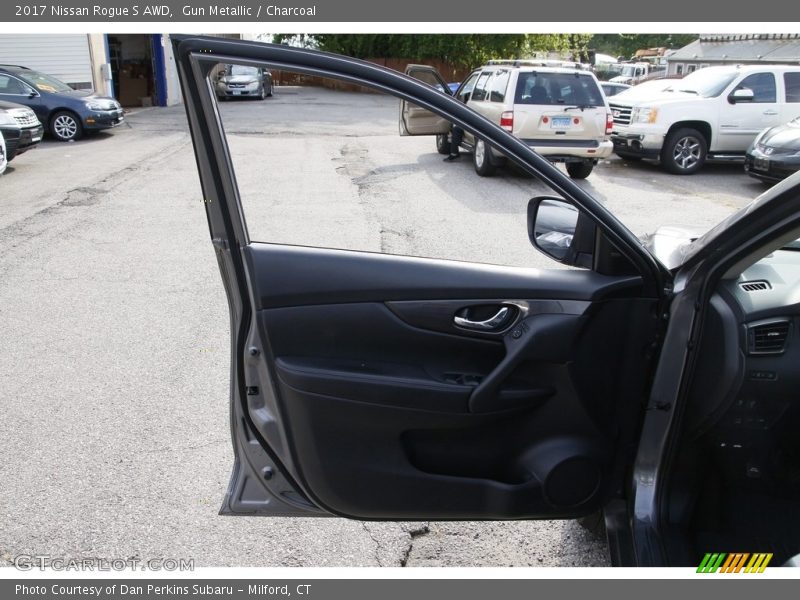 Gun Metallic / Charcoal 2017 Nissan Rogue S AWD