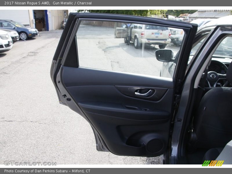Gun Metallic / Charcoal 2017 Nissan Rogue S AWD