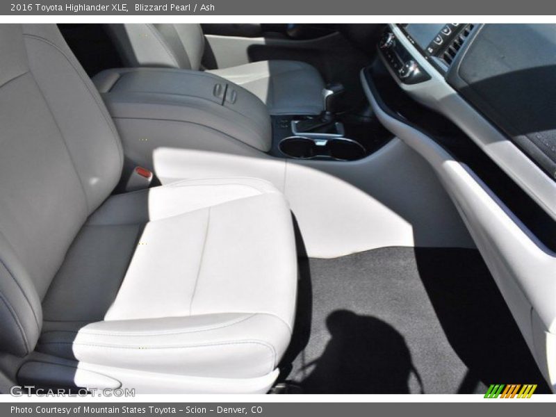 Blizzard Pearl / Ash 2016 Toyota Highlander XLE