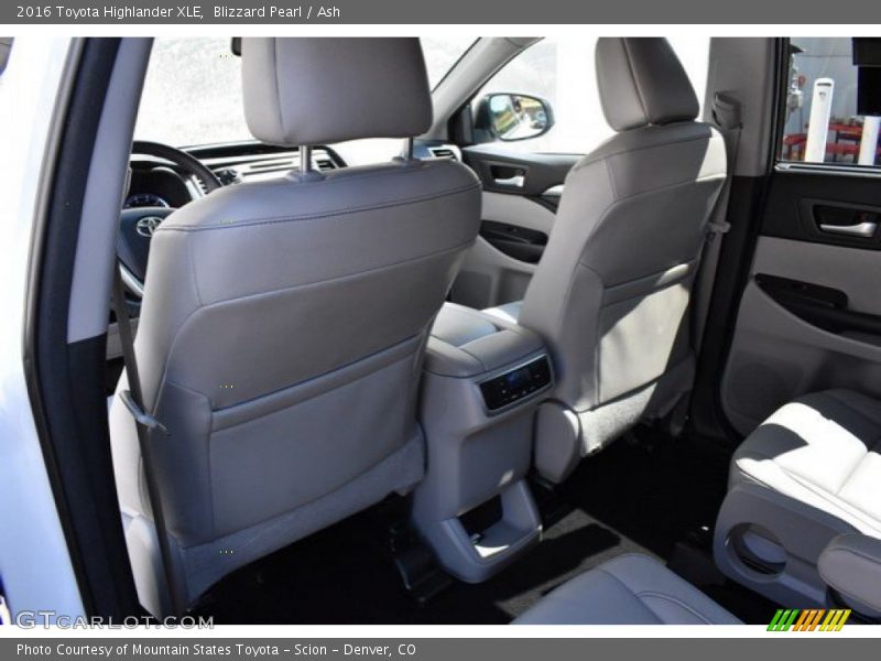 Blizzard Pearl / Ash 2016 Toyota Highlander XLE