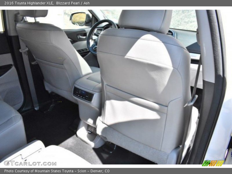 Blizzard Pearl / Ash 2016 Toyota Highlander XLE
