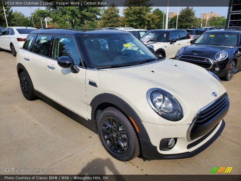 Front 3/4 View of 2019 Clubman Cooper