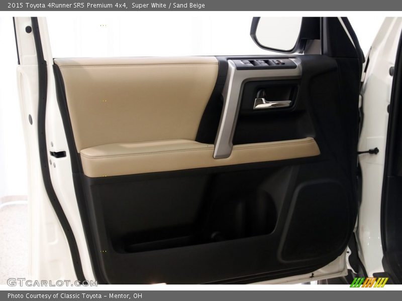 Super White / Sand Beige 2015 Toyota 4Runner SR5 Premium 4x4