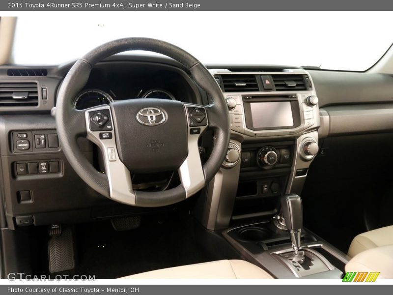 Super White / Sand Beige 2015 Toyota 4Runner SR5 Premium 4x4