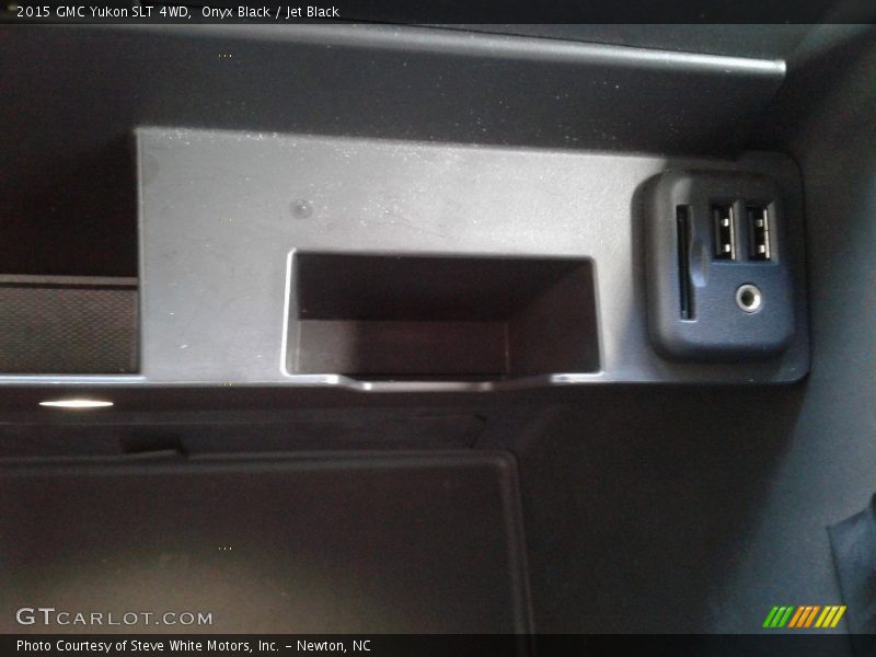 Onyx Black / Jet Black 2015 GMC Yukon SLT 4WD