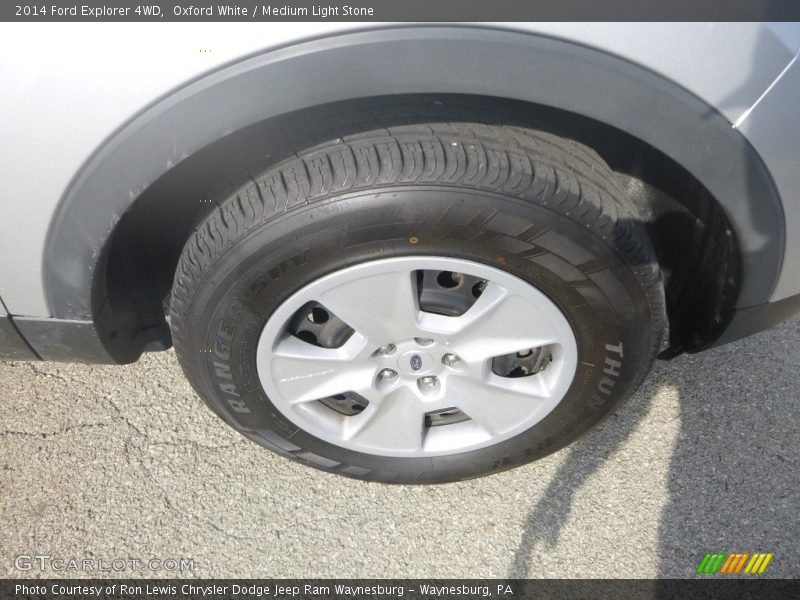 Oxford White / Medium Light Stone 2014 Ford Explorer 4WD