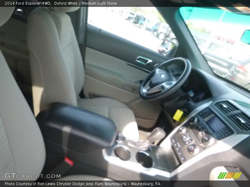 Oxford White / Medium Light Stone 2014 Ford Explorer 4WD
