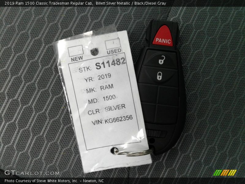 Billett Silver Metallic / Black/Diesel Gray 2019 Ram 1500 Classic Tradesman Regular Cab