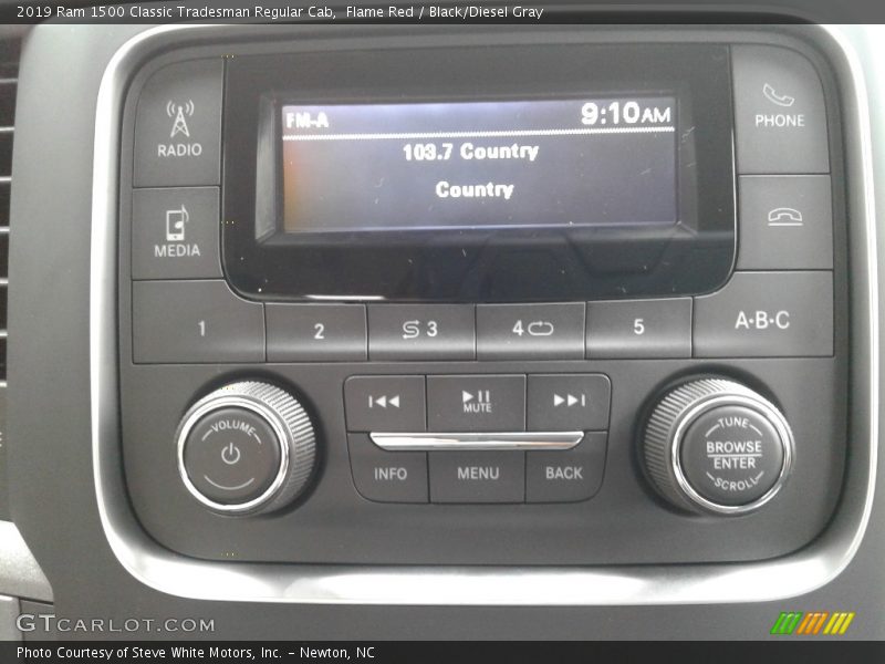 Controls of 2019 1500 Classic Tradesman Regular Cab