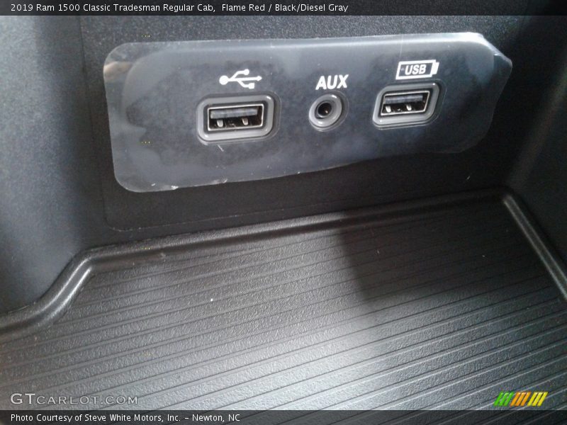 Flame Red / Black/Diesel Gray 2019 Ram 1500 Classic Tradesman Regular Cab