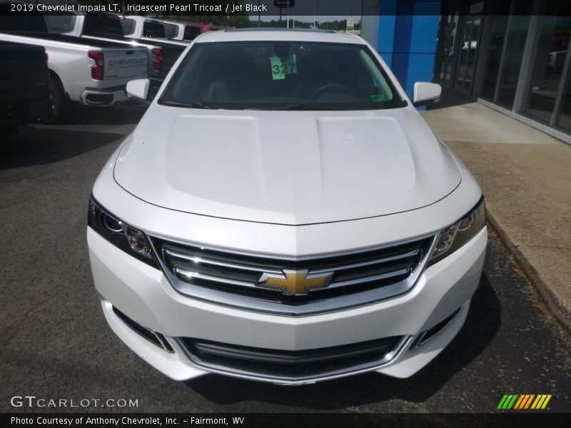 Iridescent Pearl Tricoat / Jet Black 2019 Chevrolet Impala LT