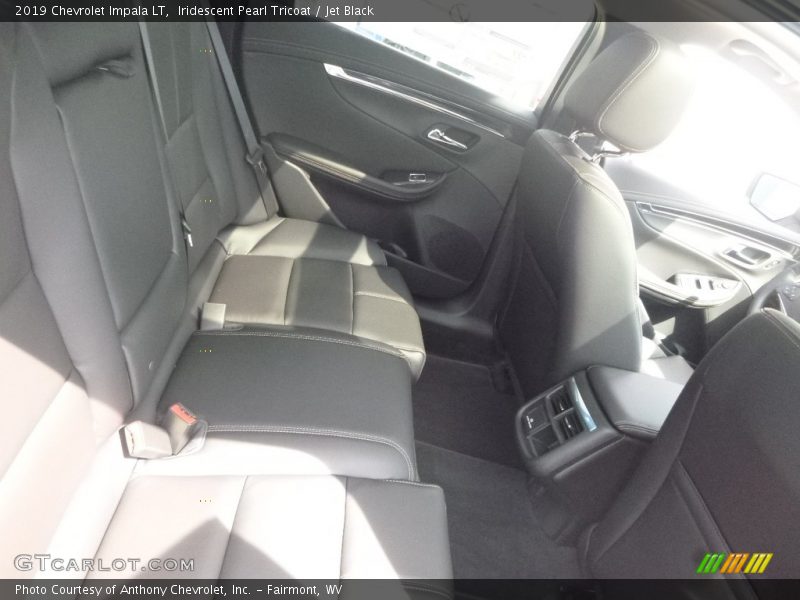Iridescent Pearl Tricoat / Jet Black 2019 Chevrolet Impala LT