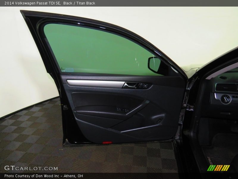 Black / Titan Black 2014 Volkswagen Passat TDI SE
