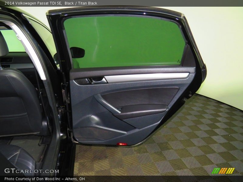 Black / Titan Black 2014 Volkswagen Passat TDI SE