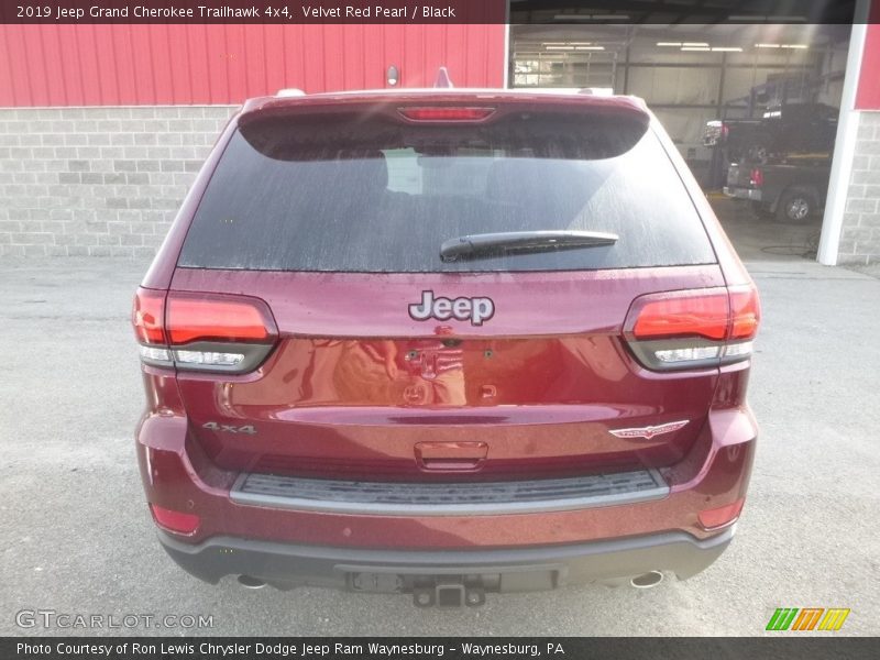 Velvet Red Pearl / Black 2019 Jeep Grand Cherokee Trailhawk 4x4
