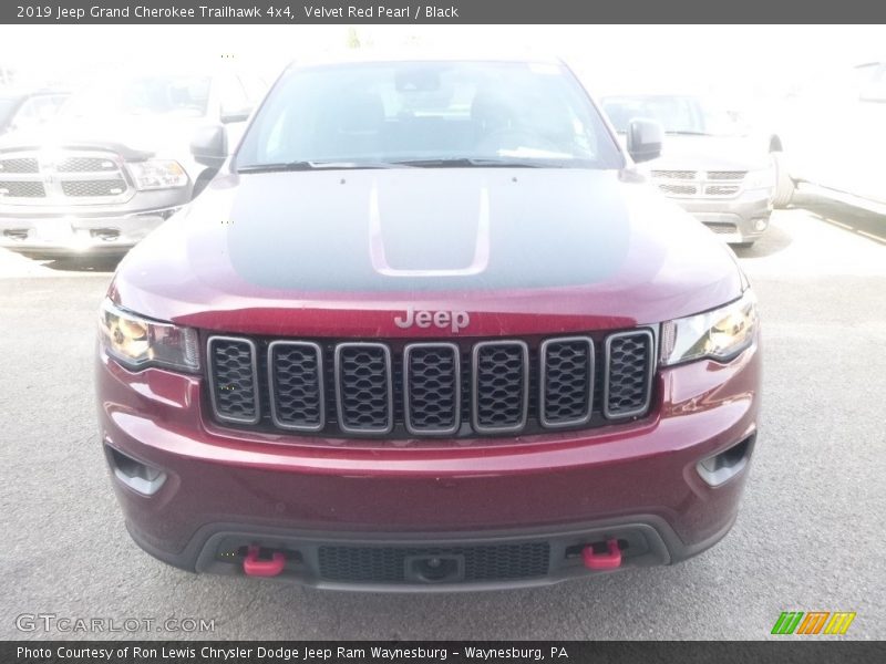 Velvet Red Pearl / Black 2019 Jeep Grand Cherokee Trailhawk 4x4