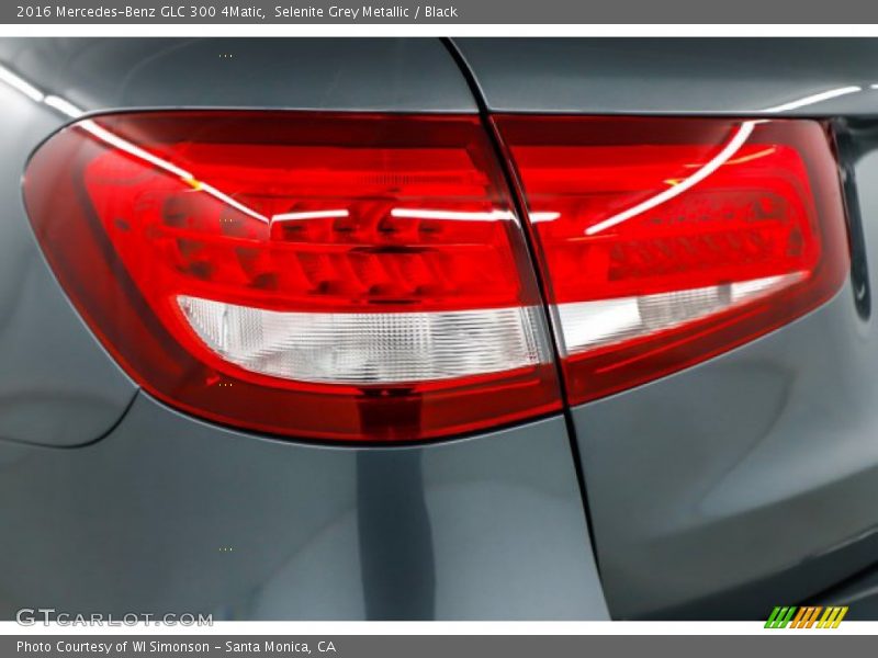 Selenite Grey Metallic / Black 2016 Mercedes-Benz GLC 300 4Matic