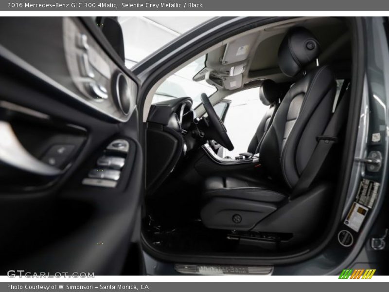 Selenite Grey Metallic / Black 2016 Mercedes-Benz GLC 300 4Matic