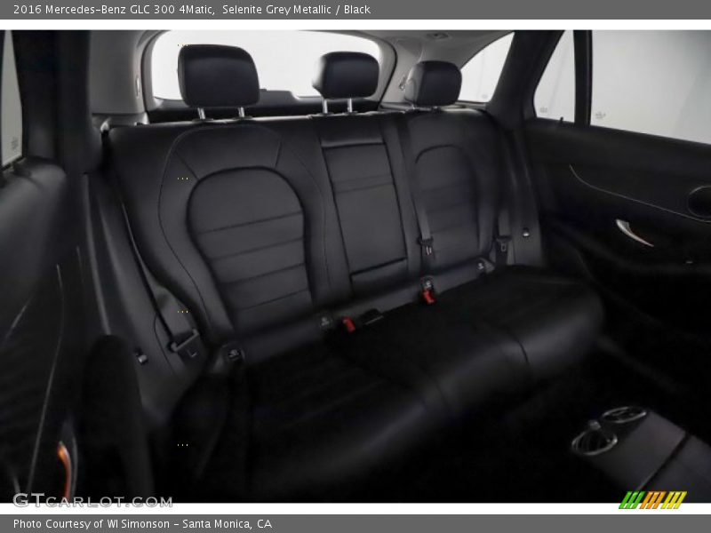 Selenite Grey Metallic / Black 2016 Mercedes-Benz GLC 300 4Matic